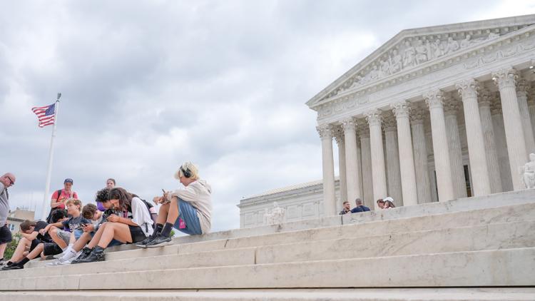 Supreme Court Sides with Trump Administration on Immigration Case