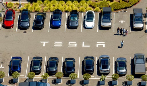 Tesla Crash in Texas Sparks Investigation by US Auto Regulator