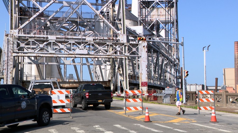 Michigan Street Bridge in Downtown Buffalo Temporarily Inaccessible Due to Heat