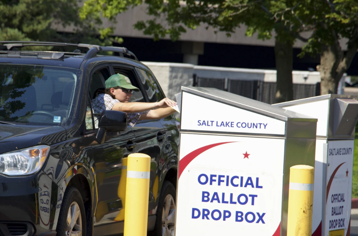 Democratic Governors Press US Postal Service to Drop Plan