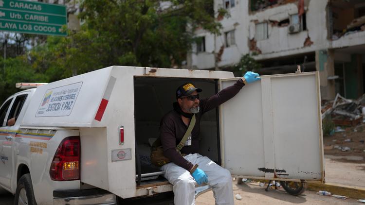 Venezuelans Rush to Identify Loved Ones After Devastating Earthquake