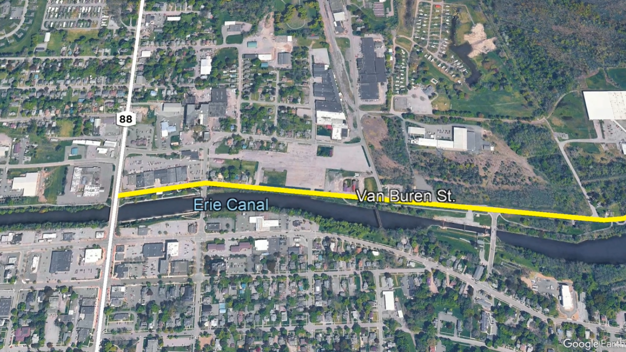 Tragedy on the Erie Canal: Man Dies After Falling into Water