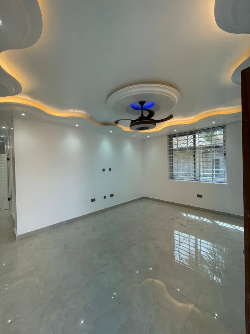2 bedroom apartment in Pantang - image 2