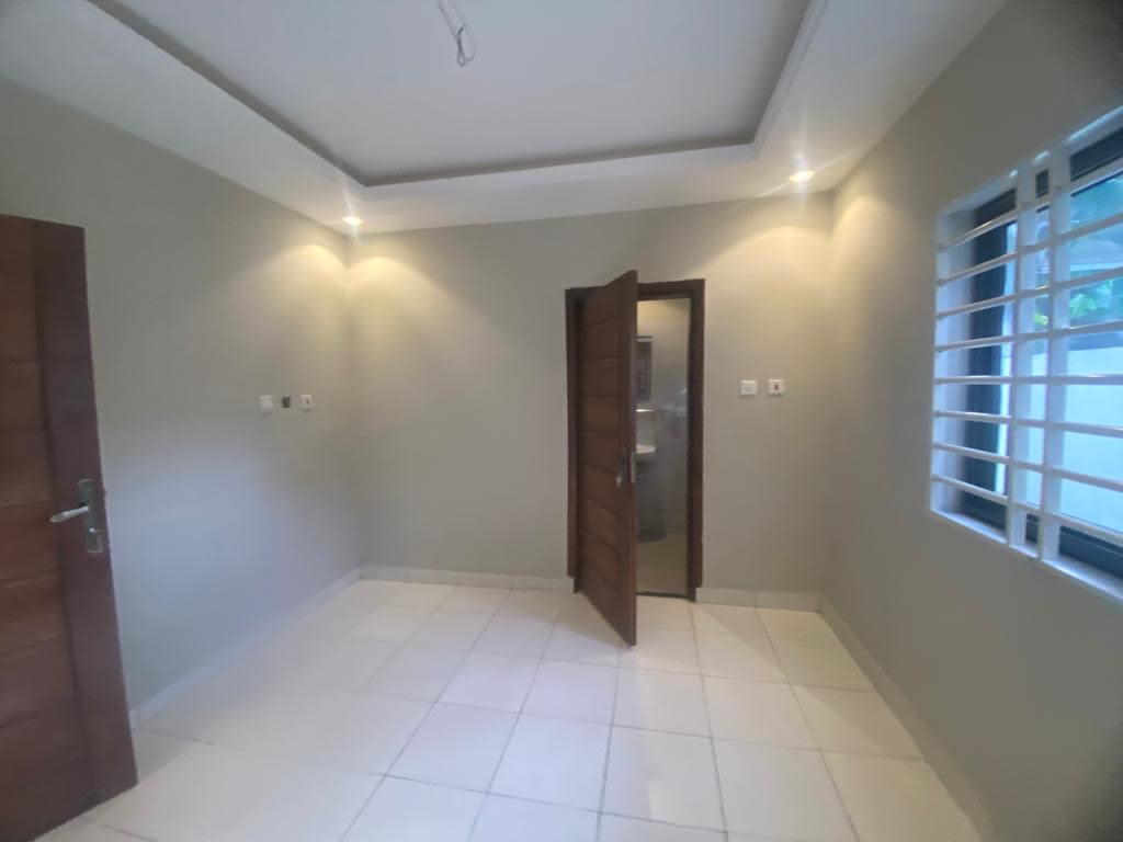 3 bedroom apartment in Oyarifa special gardens - image 2