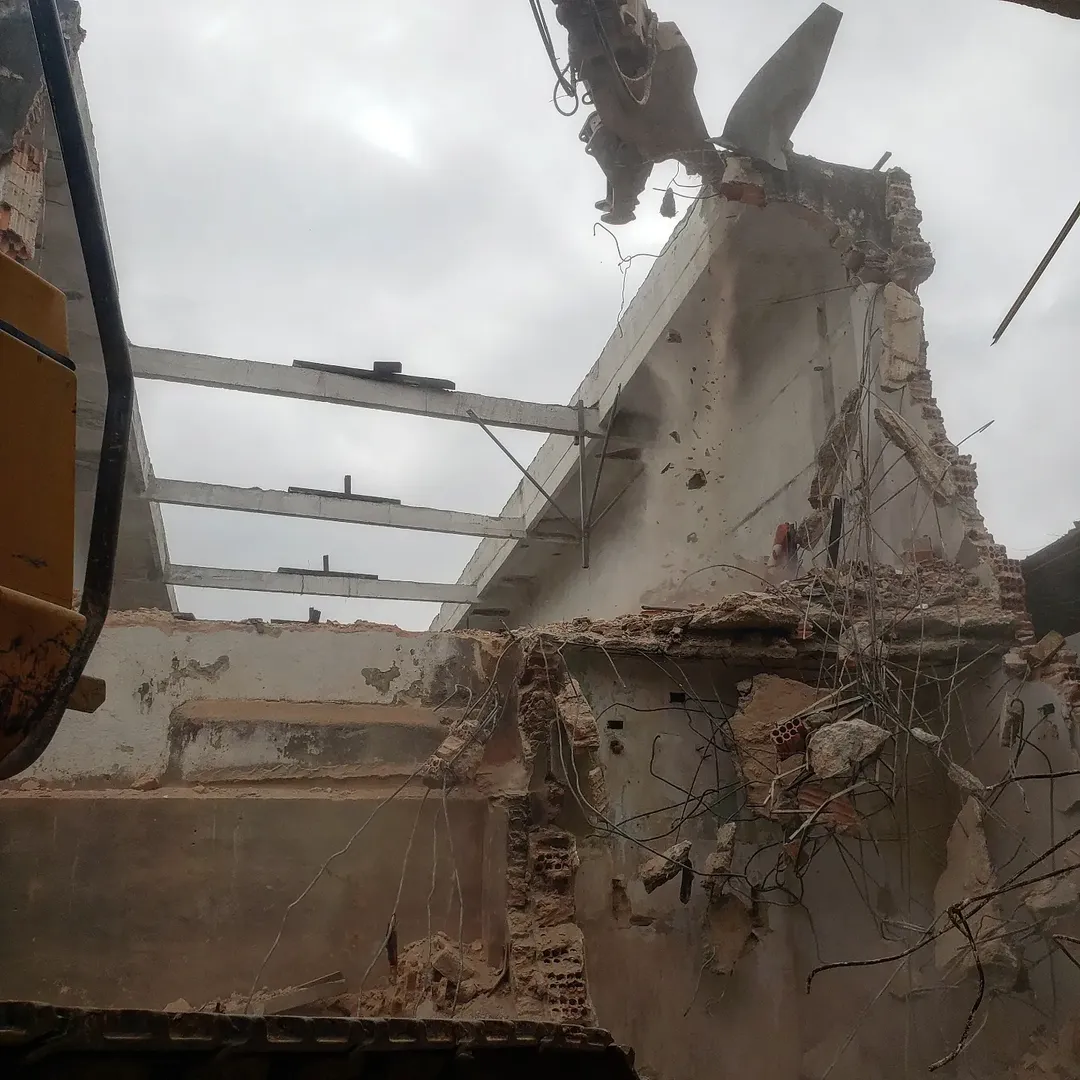 Obra de demolição Anchieta São Paulo