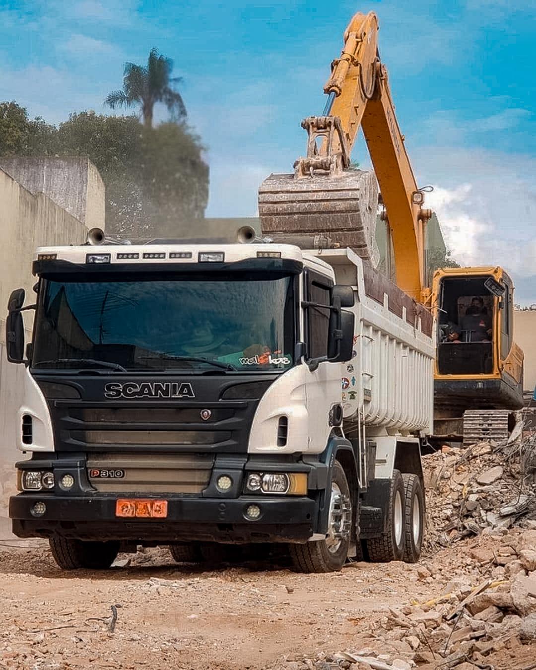 Demolição industrial em São Paulo executada pela Ação Demolidora
