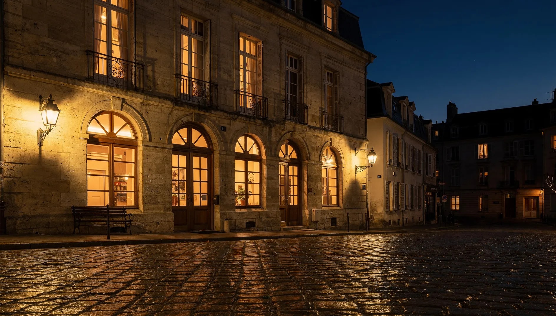 Image conceptuelle évoquant l'ancrage historique et la proximité locale de Thélem Assurances à Orléans