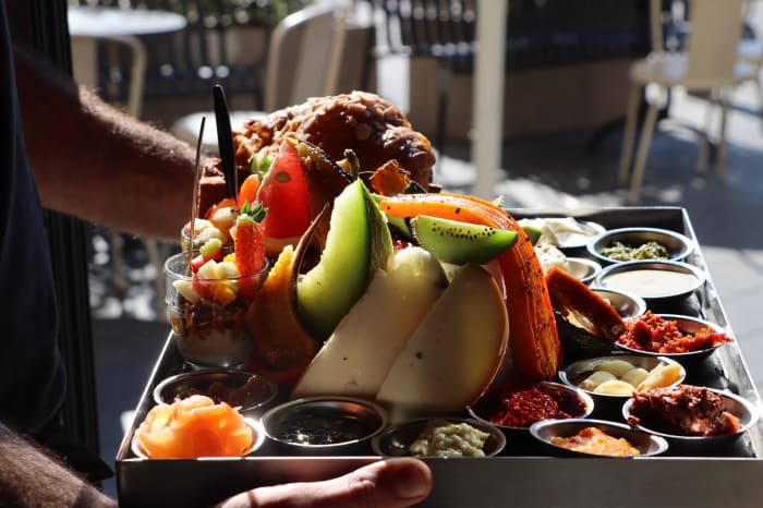 Cafe Nadi, kosher Israeli in Jerusalem