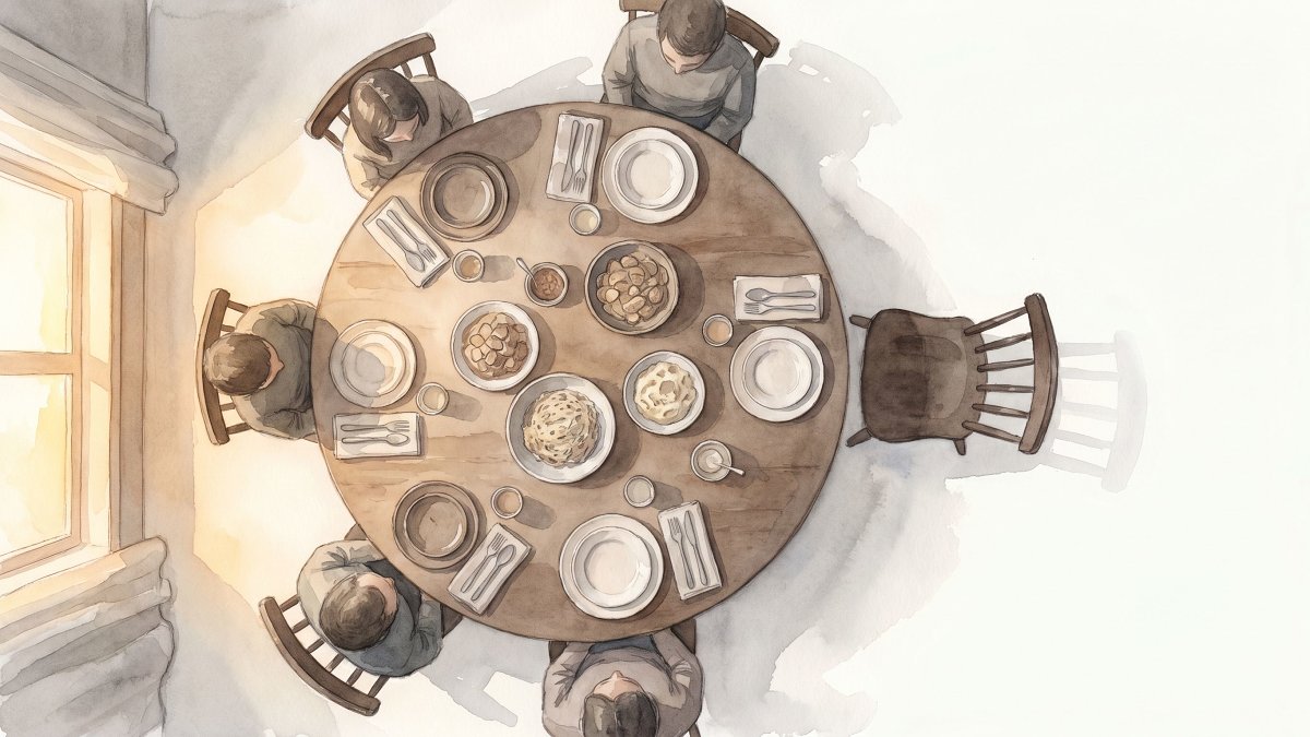 Table familiale à l'aquarelle avec une chaise vide évoquant un non-dit