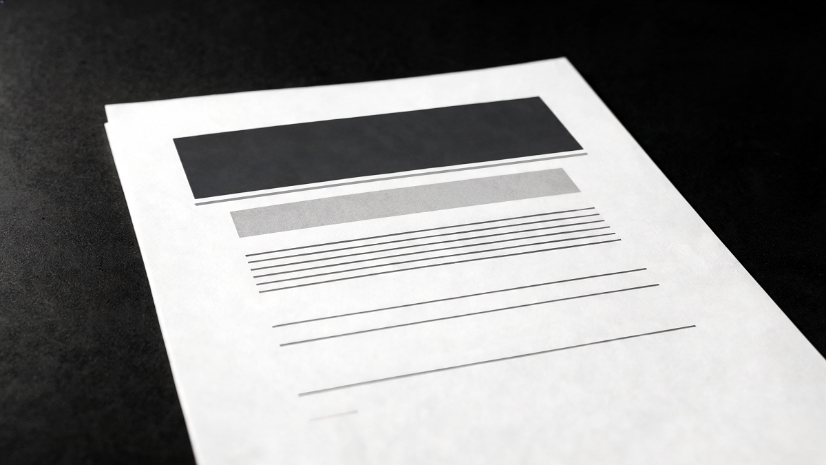 Structure d'un fichier llms.txt : titre, résumé et sections de liens