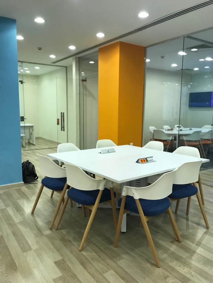 Acoustic Pods & Partitions