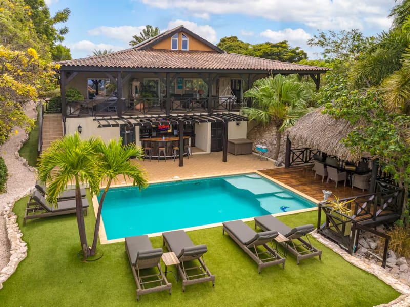 Bayside Hill private entertainment compound