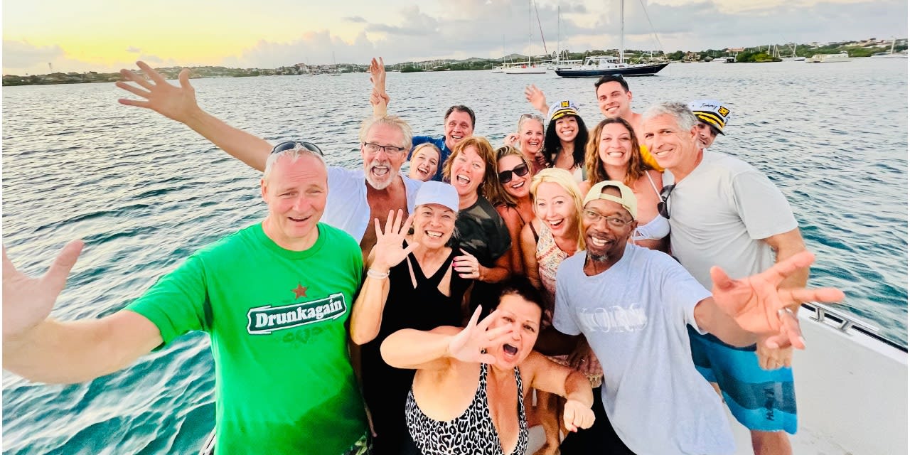 Tommy Coconut family and guests enjoying the Dushi Life together