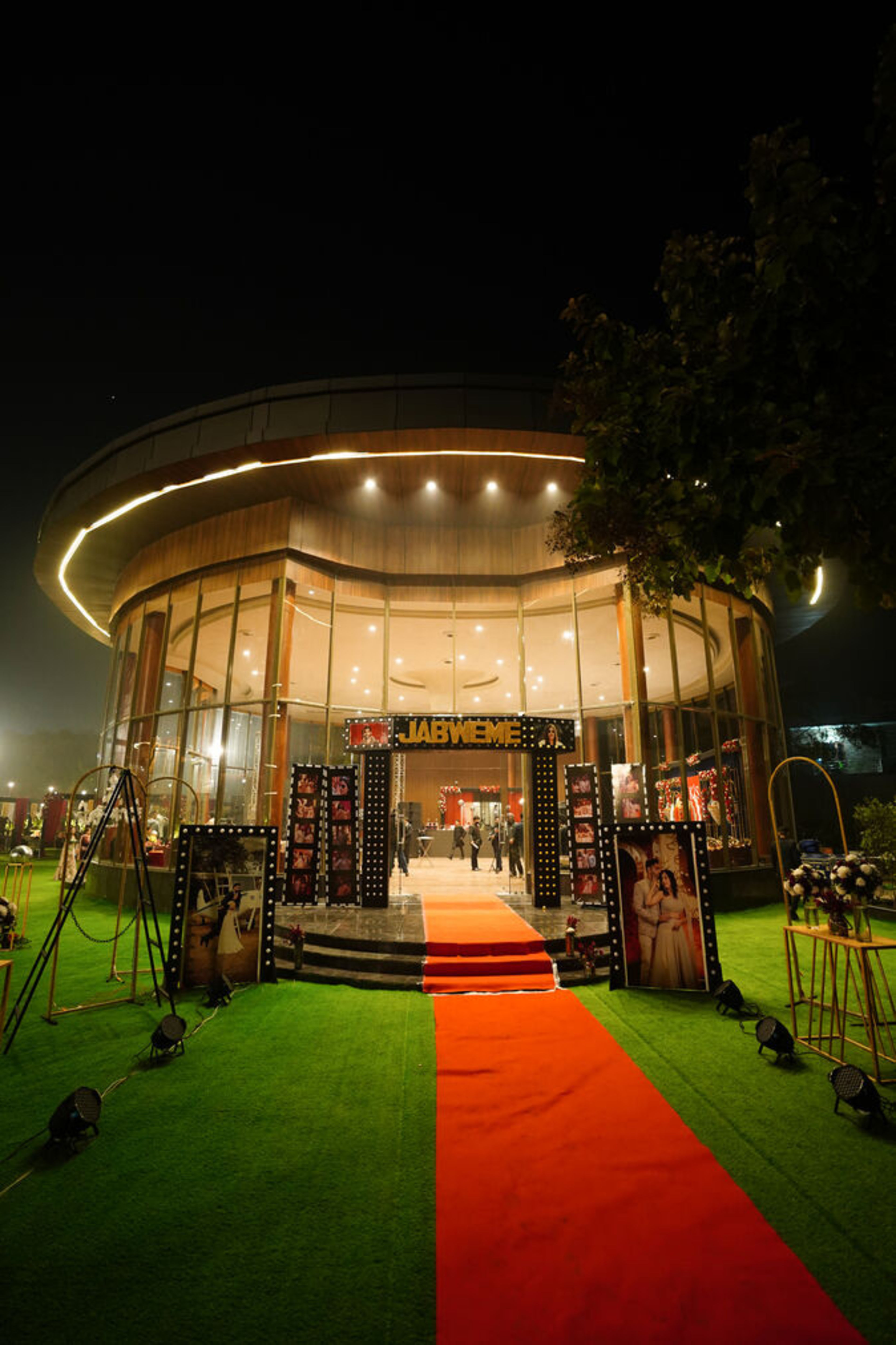 Omnia by Tivoli-Dwarka Expressway