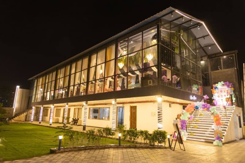 banquet hall wedding venue south delhi in Noida