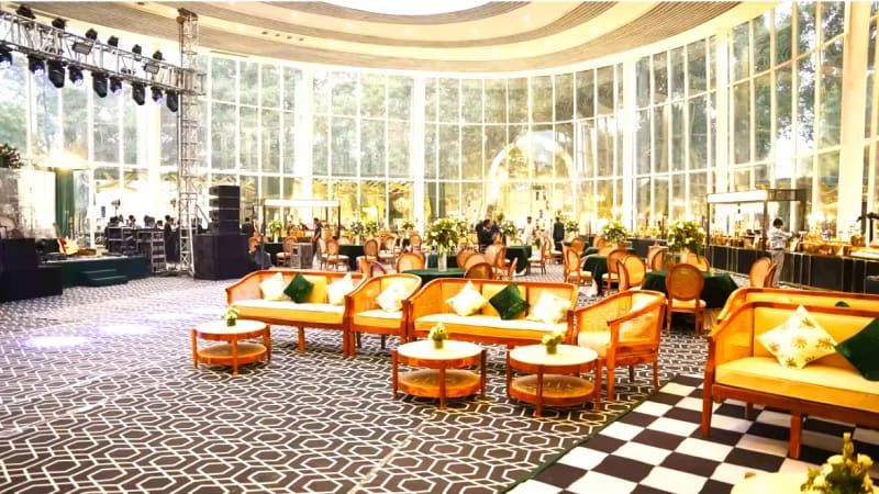 The Upper HSE by Tivoli-Sultanpur - Banquet hall and event space 1