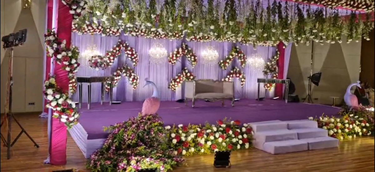 Romantic Staycation Near Dwarka Expressway (2026) — Couple Packages at Omnia