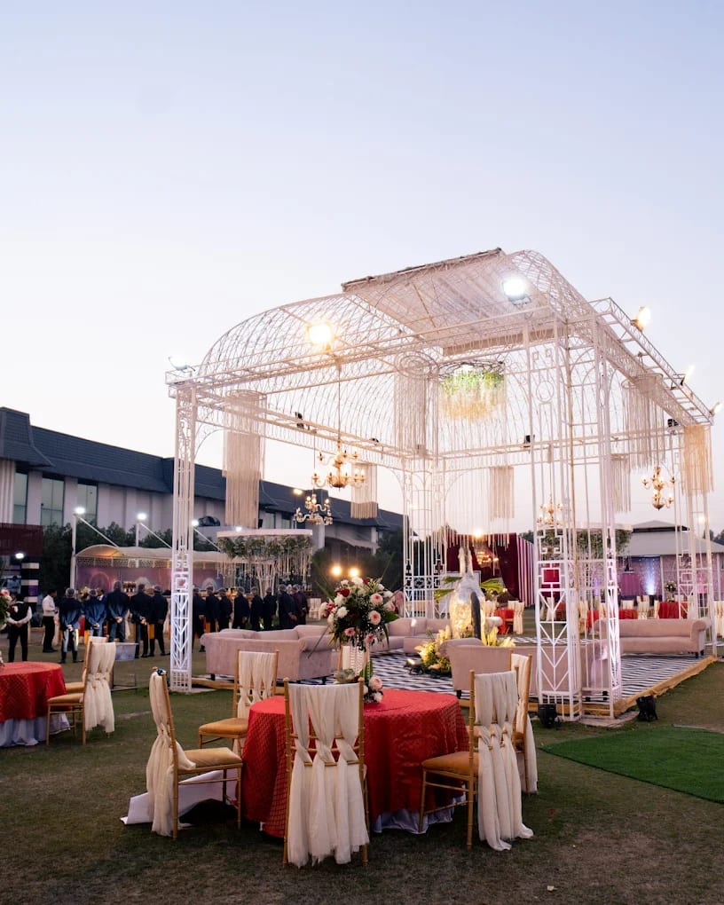 Romantic palace garden setting