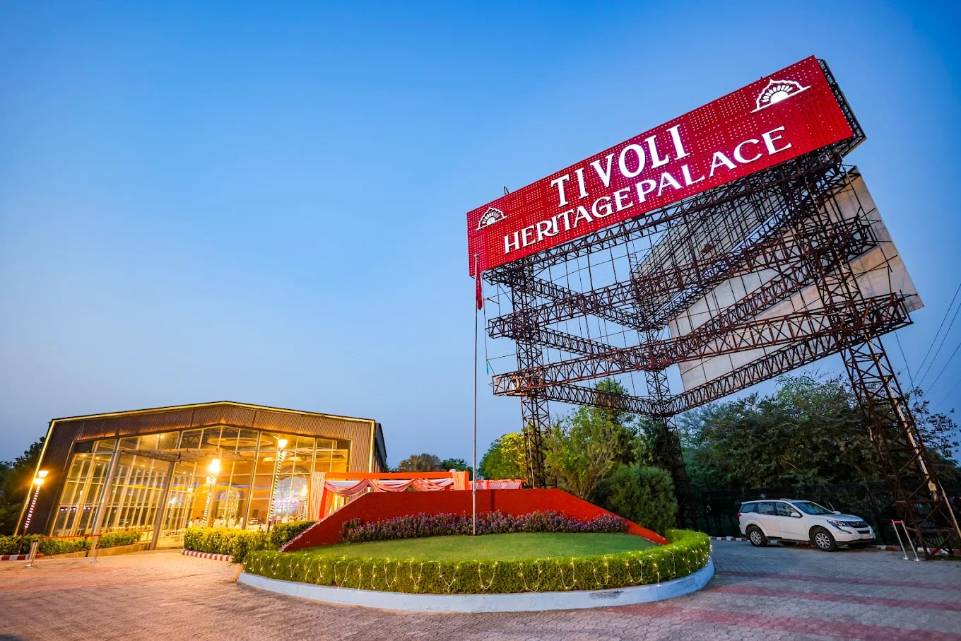 Luxury Palace Stay Experience in Haryana – Heritage Hotel Guide 2026