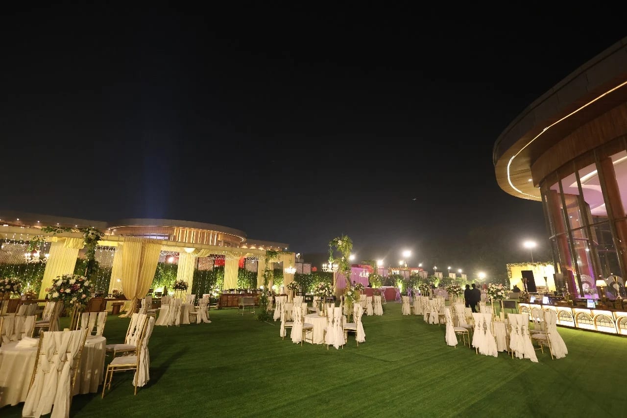 Dwarka Expressway Local Guide 2026 – Area & Attractions