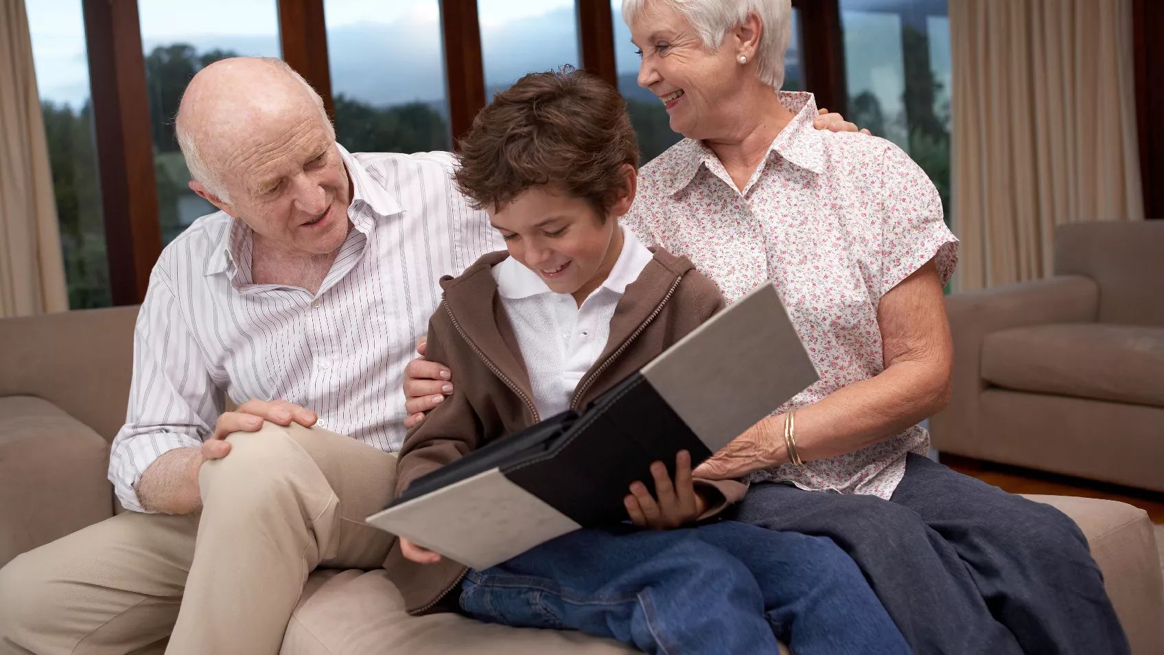 12 DIY Photo Projects to Share Family Stories