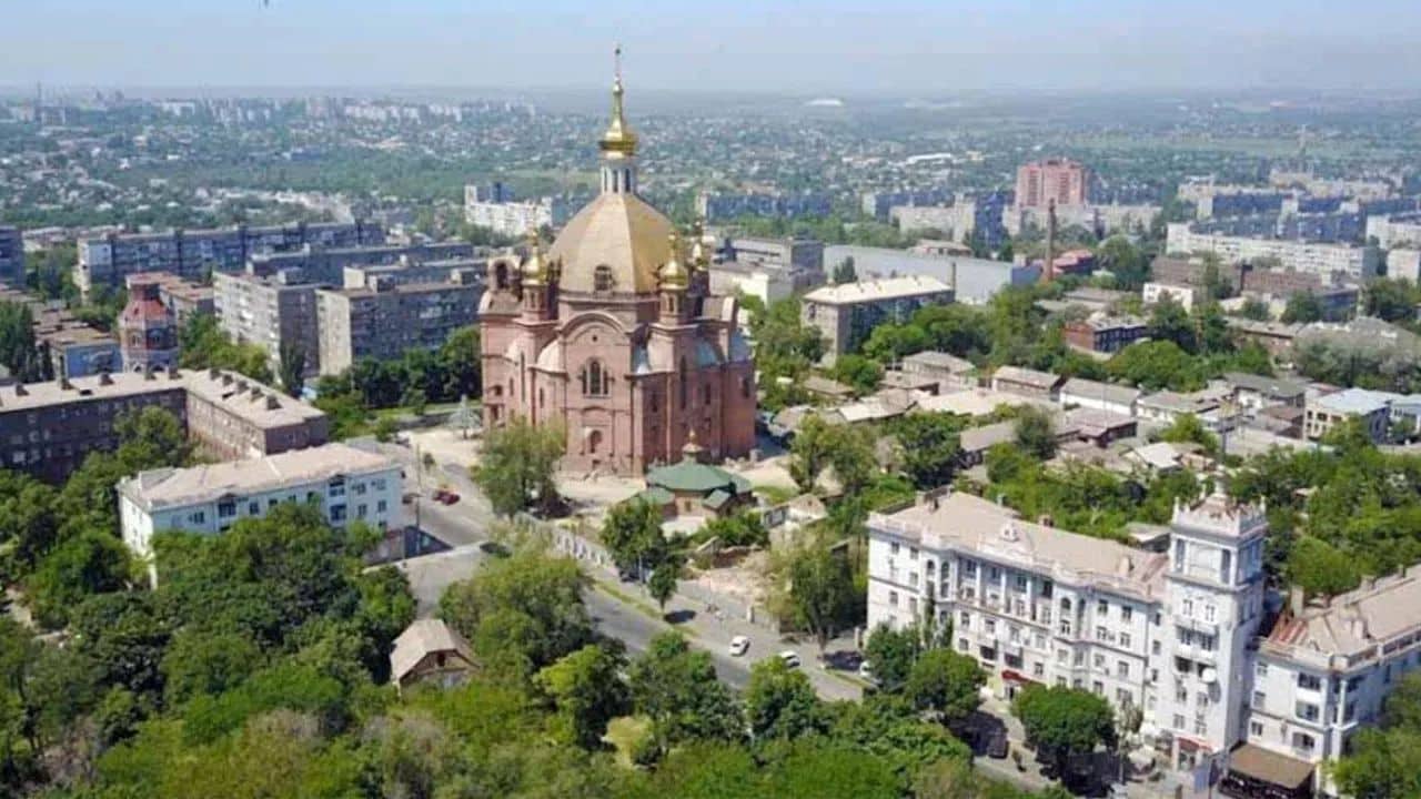 The Geography of Genealogy in Europe