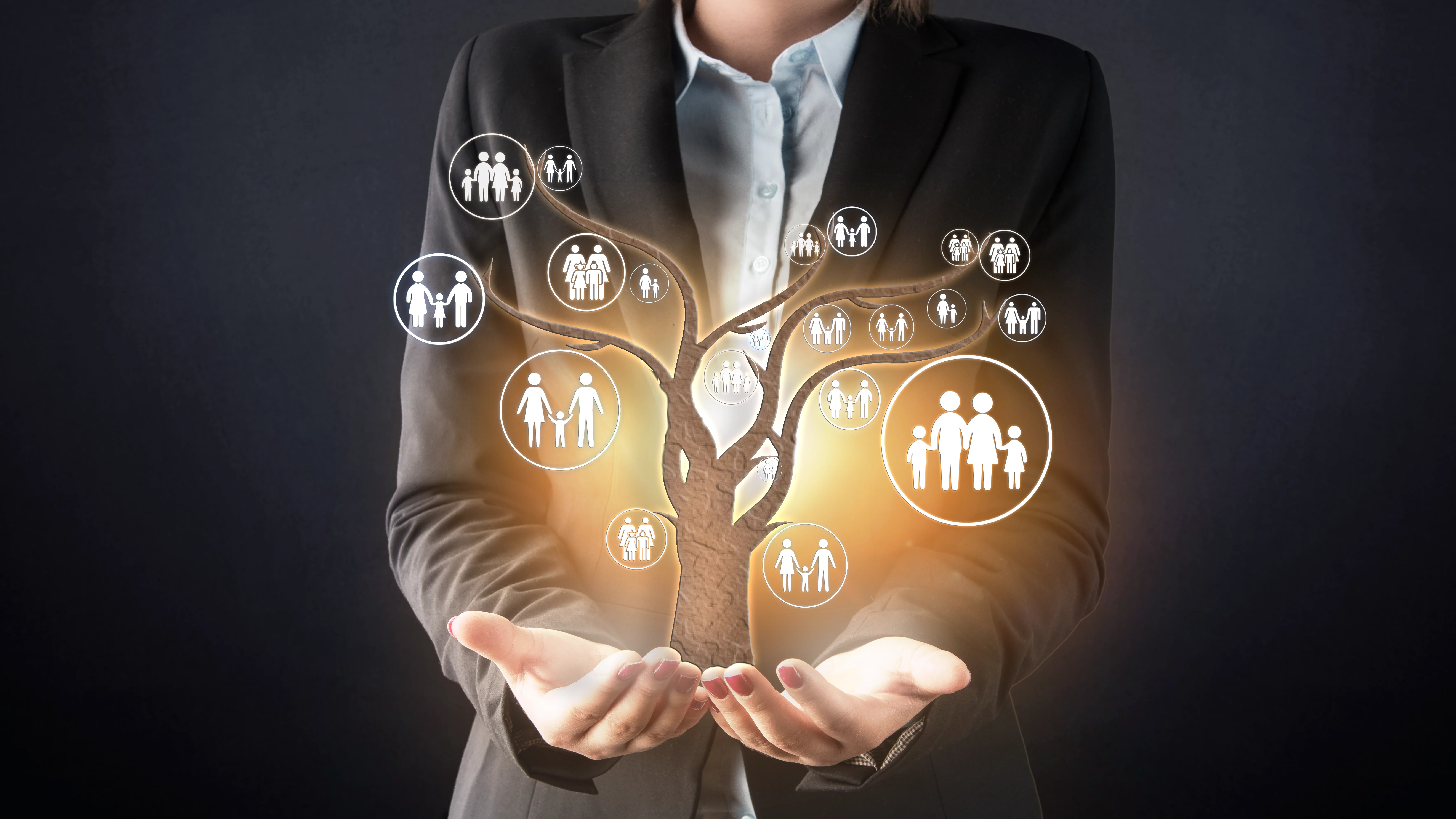 Privacy Issues with Online Family Trees