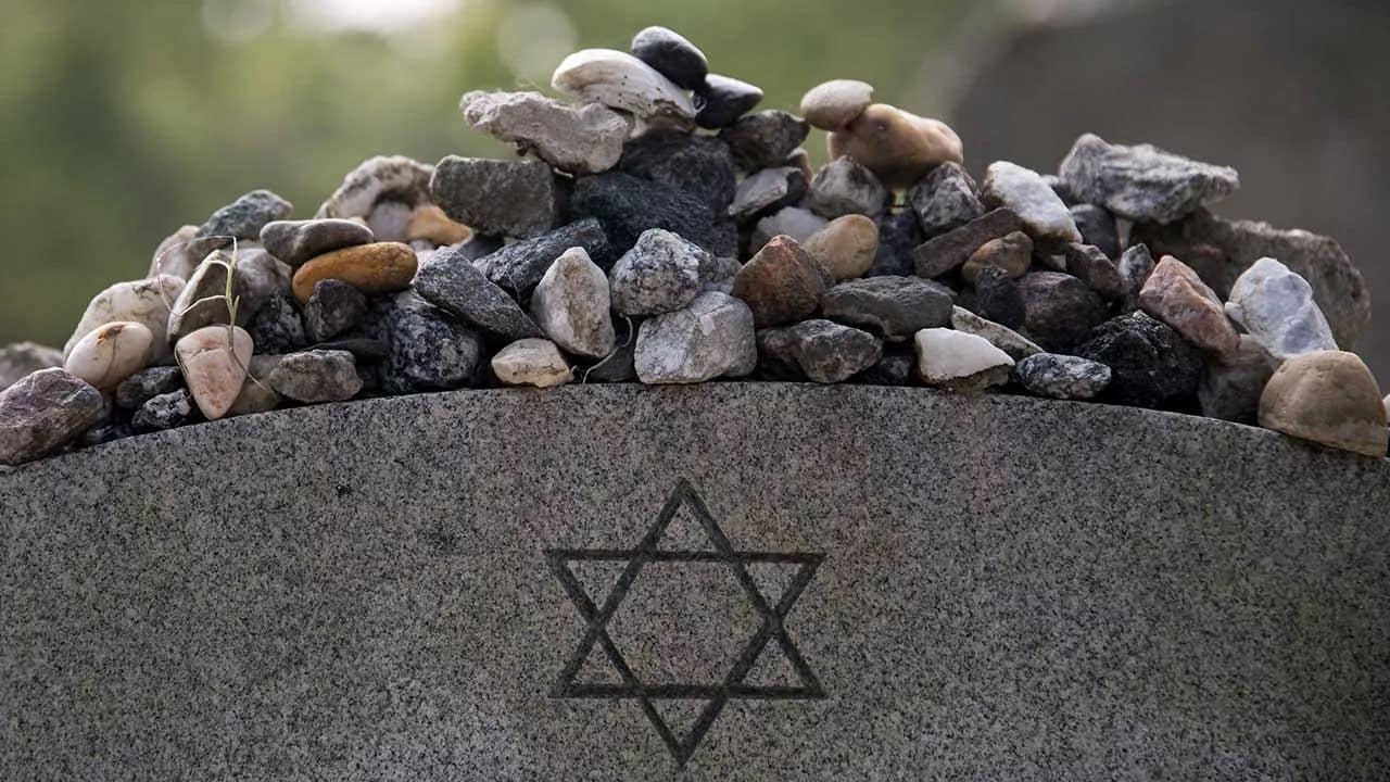 Documenting Families or Communities Lost in the Holocaust by Bullets