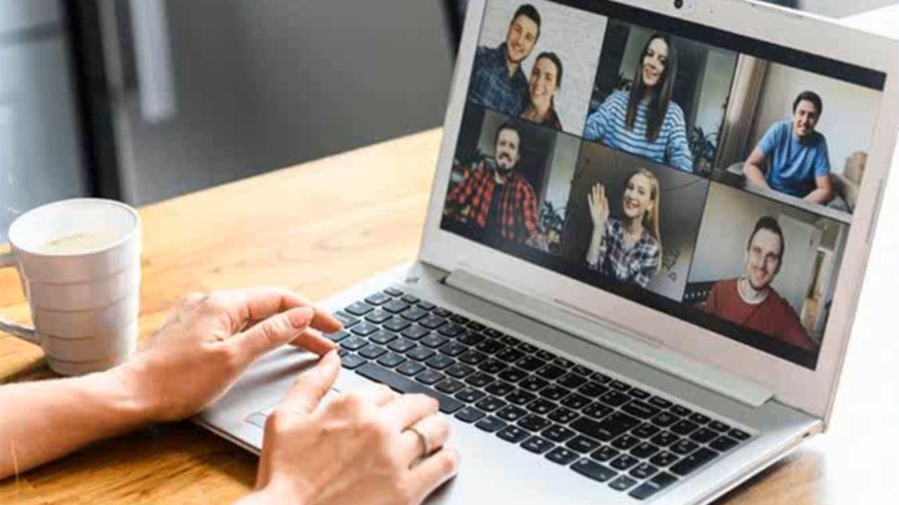 Bridging Generations: Connecting with Living Relatives Through MyHeritage