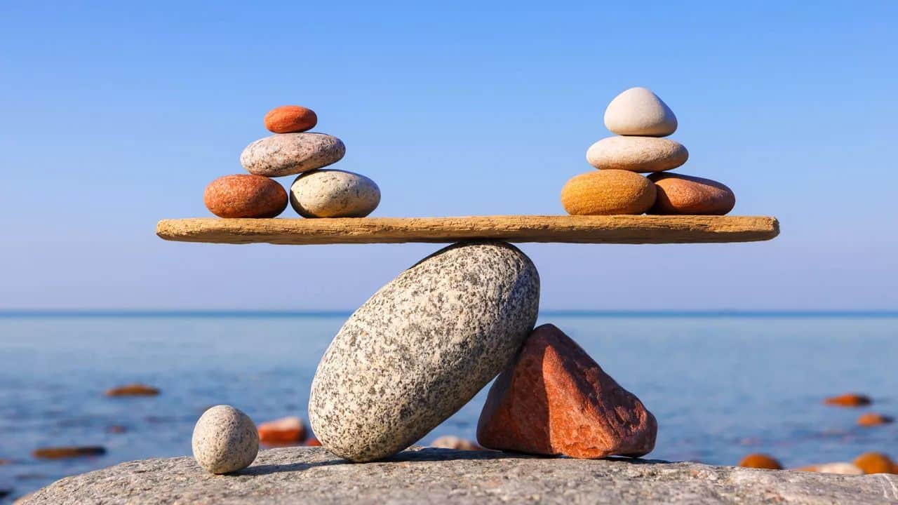 Comparing the Genealogy Giants 2021: Ancestry, FamilySearch, Findmypast, and MyHeritage