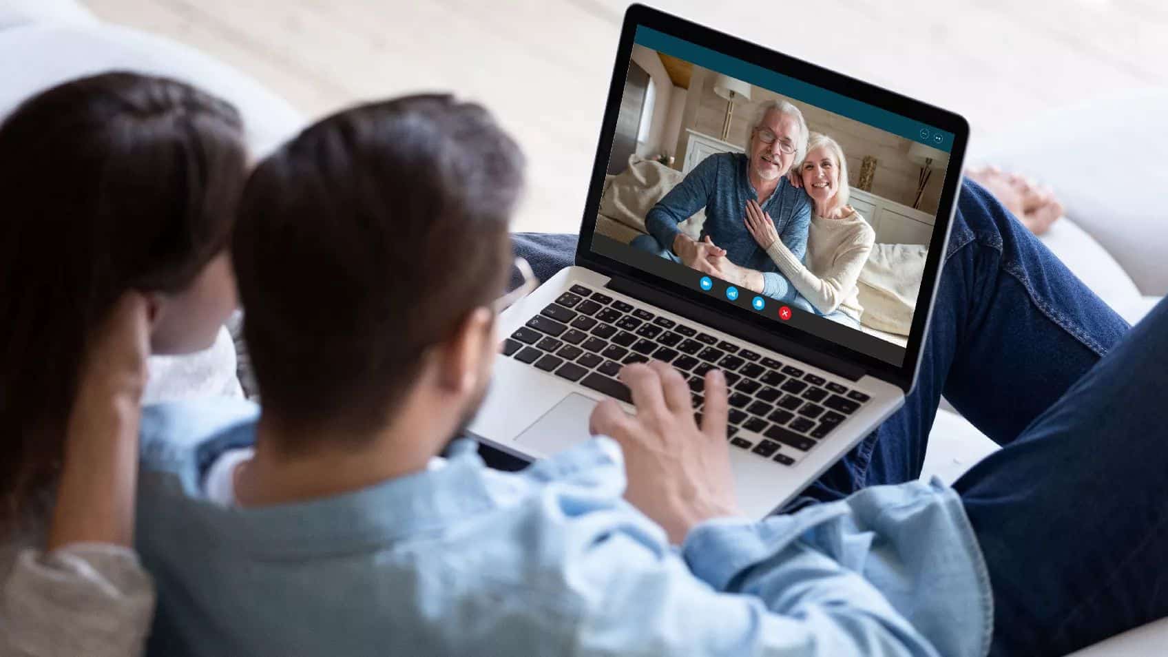 Virtual Family Reunions: Super Easy, Super Fun