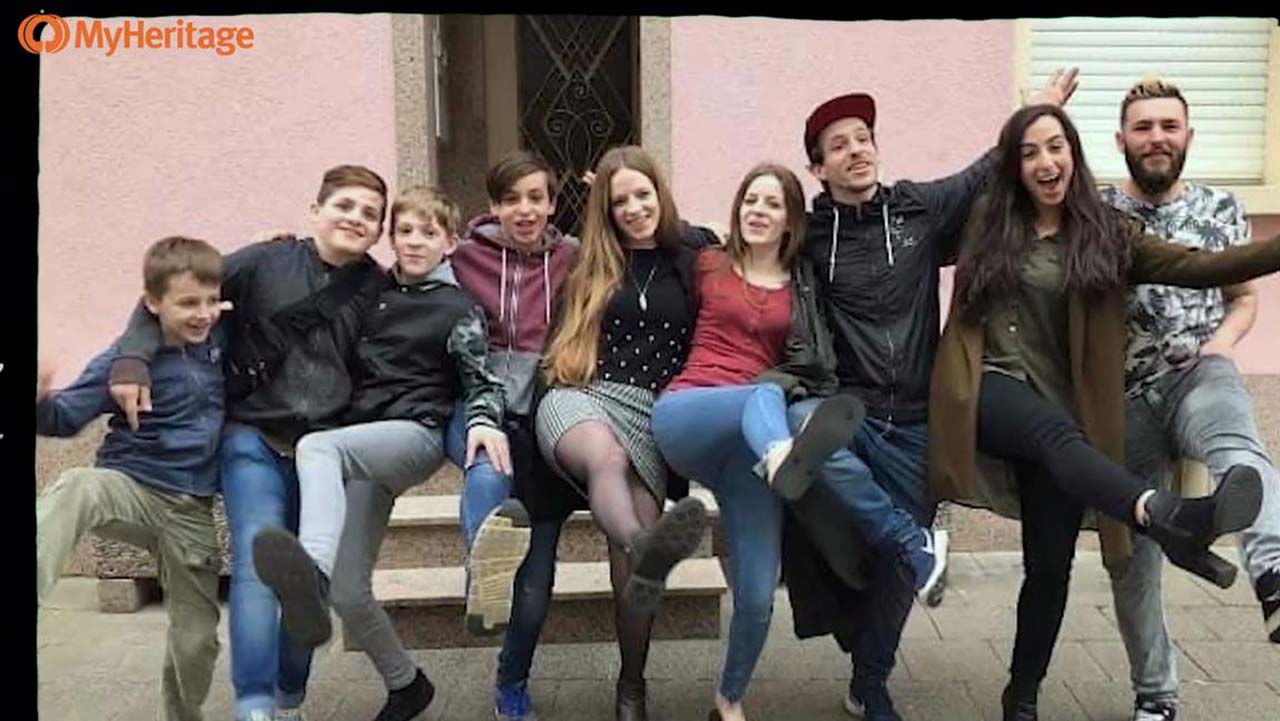 Reuniting Siblings Separated During WWII After 70 Years & other amazing family reunions