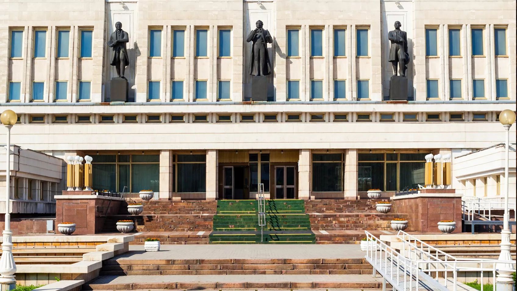 10 Eastern European Genealogy Resources You Might be Missing