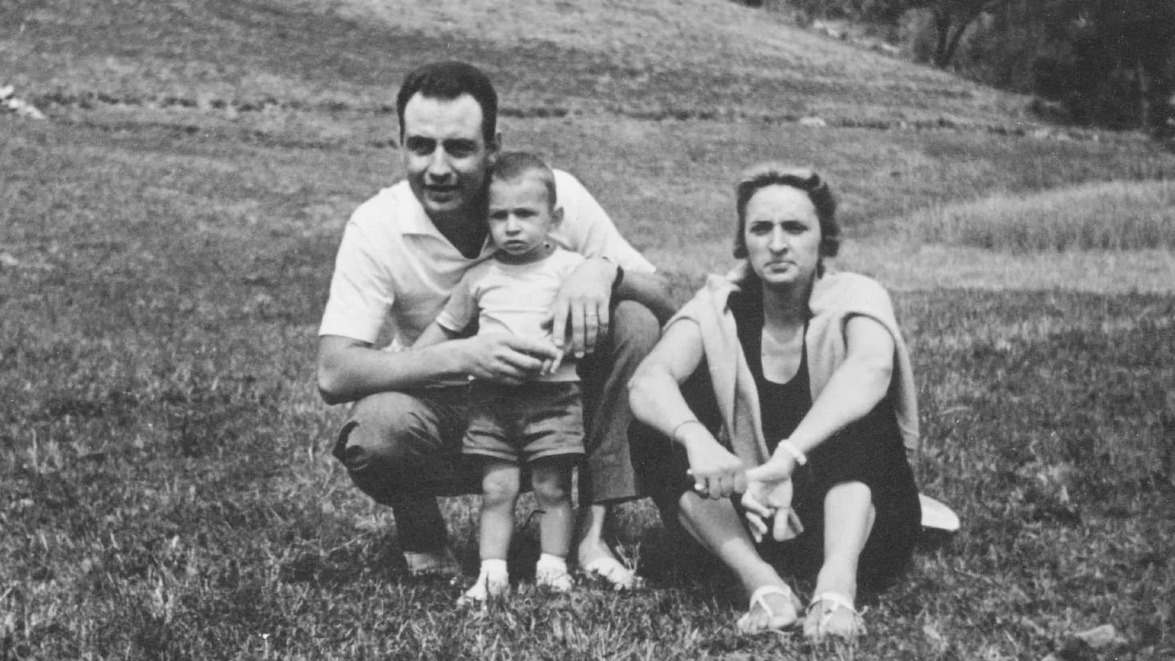 Scrap Paper and Orphan Documents in Archives