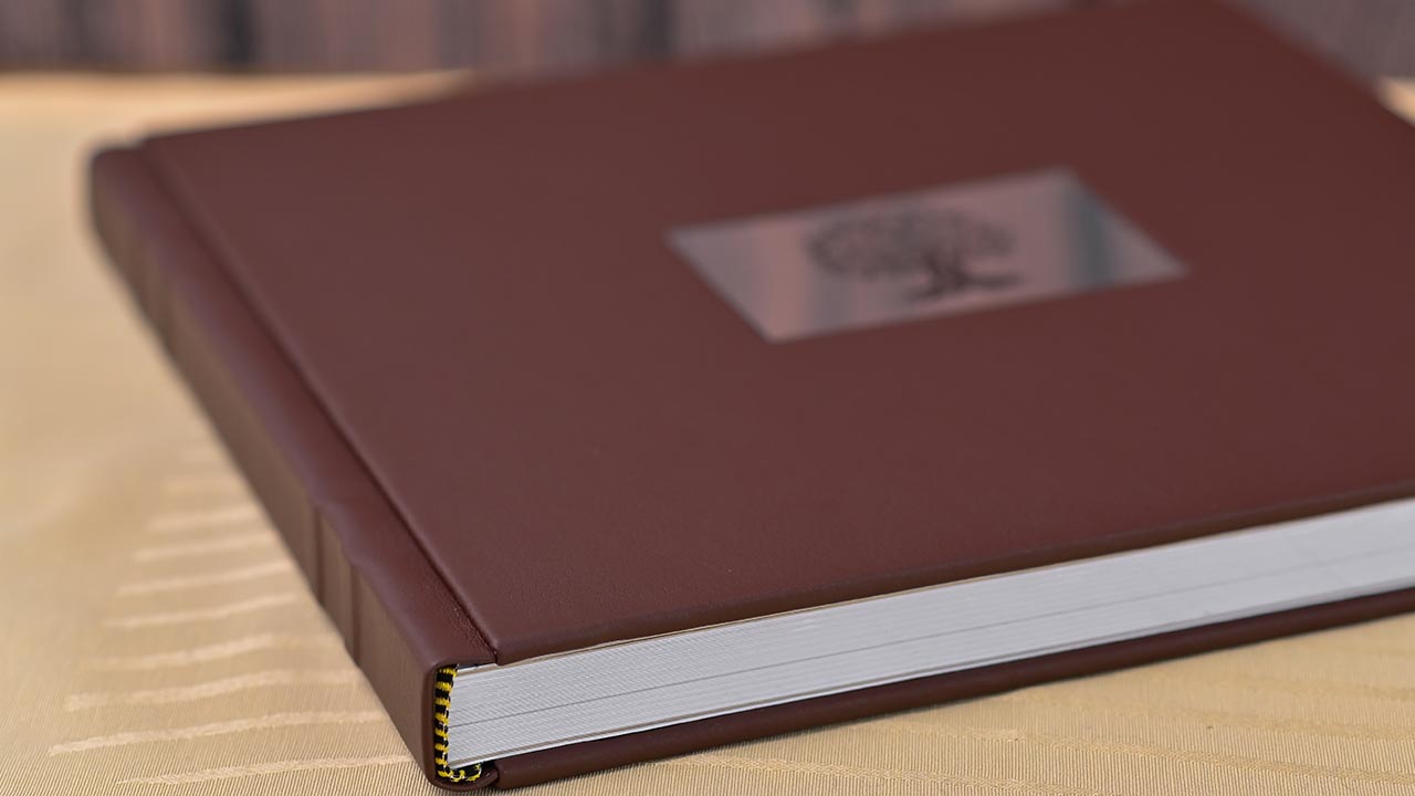 Mettez en page et imprimez votre livre d'histoire familiale de manière élégante, quel que soit votre budget