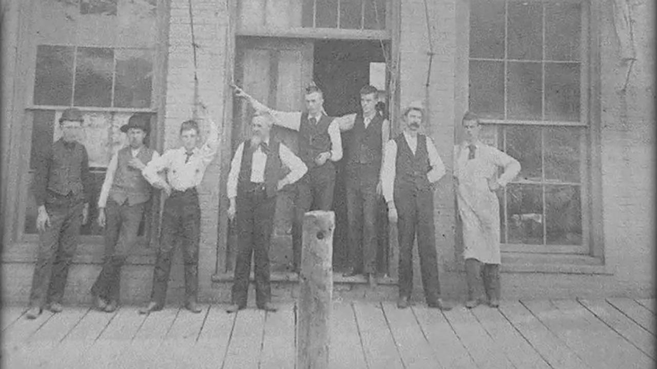 The Widow Won, the Barkeep Lost: Using Historical Context and the FAN Club to Enrich Your Family Stories Method