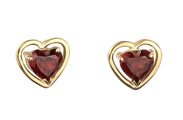 Garnet stud hotsell