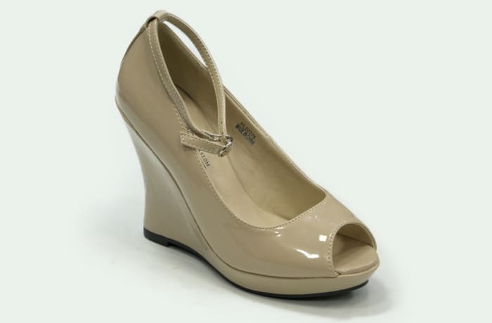 Jessyss Wedge Heels Beige Madina Sales