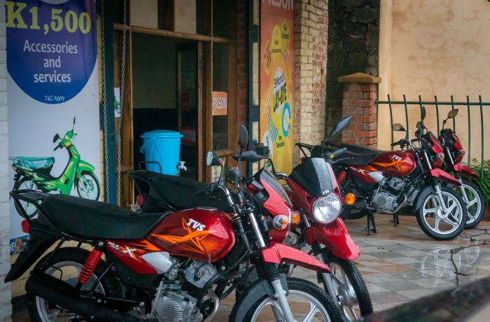Tvs Hlx 150x Flame Red Pilson Motors Ltd