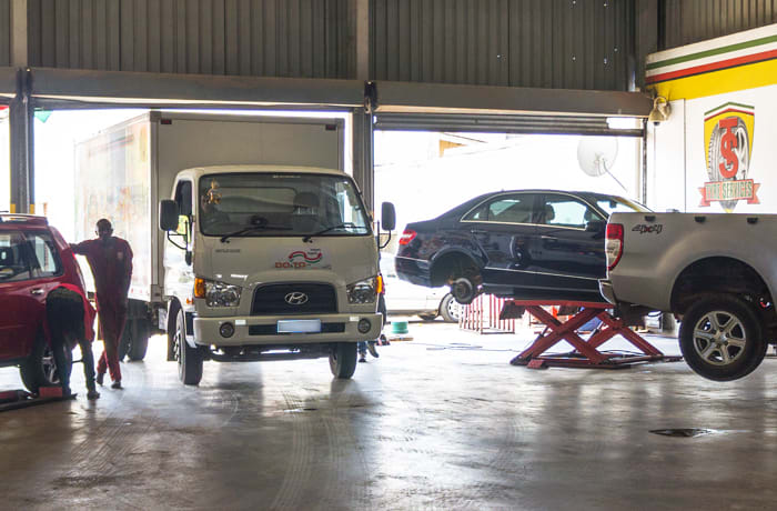 Car servicing & repairs image