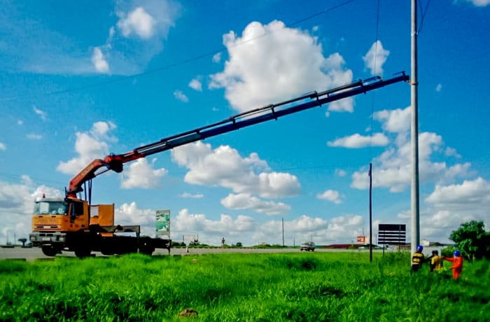 Self-Loading Truck Cranes For Hire - 2