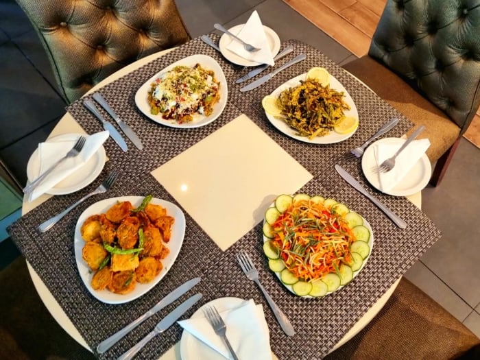 Indulge in Royal Flavors at The Royal Dil! 🍛