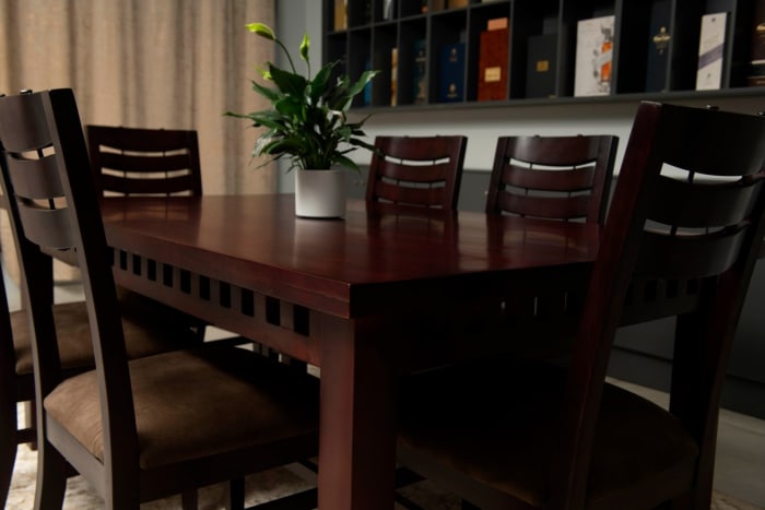 Gather around in style with our stunning 6-seater dining table! 