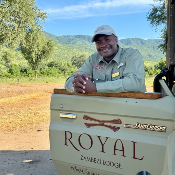 Meet our safari guides who are experts in all things the African bush