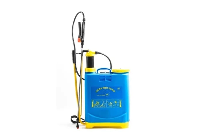 Knapsack sprayers for the application of liquid fertilisers and pesticides