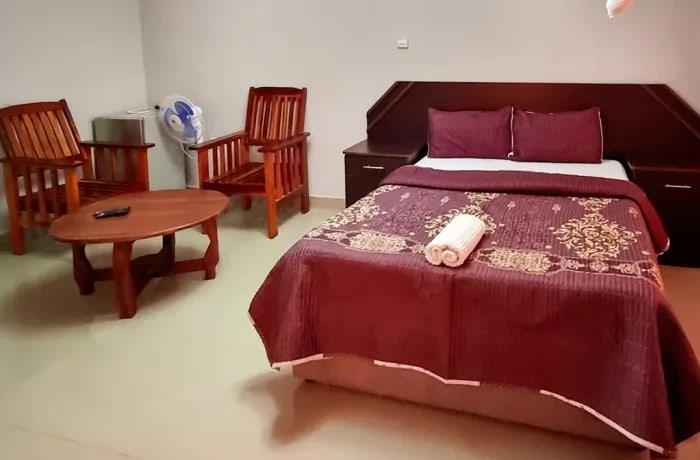 Discover Comfort and Convenience at Starcentral Lodge!