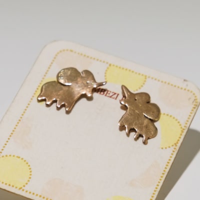 Silver earring elephant stud image