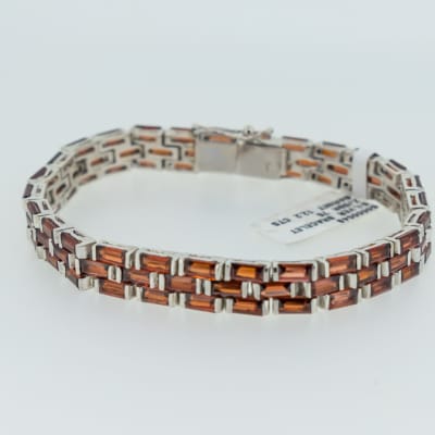 Silver linked chain red garnet bracelet image
