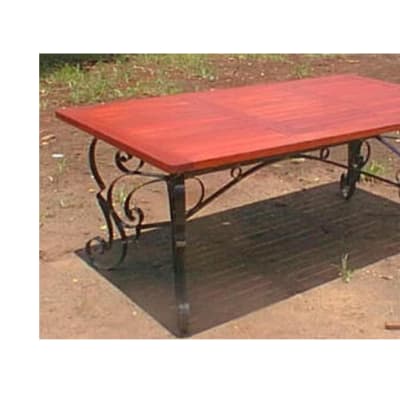 Dining table 8-seater steel trim image