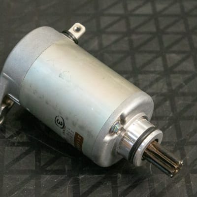 Suzuki DR200 Motorbike - Starter Motor image